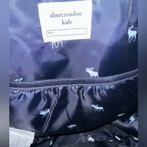 Abercrombie backpack for women. (Big) - Picture 3 of 7